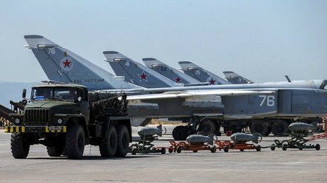 Rusia convertirá Jmeimim en su propia base en Siria