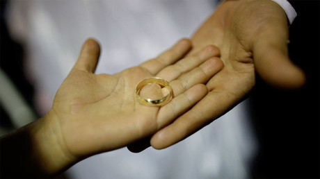 Estudio demuestra en qué meses se separan más las parejas