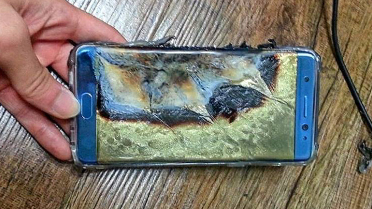 Samsung pide a los propietarios del Galaxy Note 7 que dejen de usar el dispositivo 