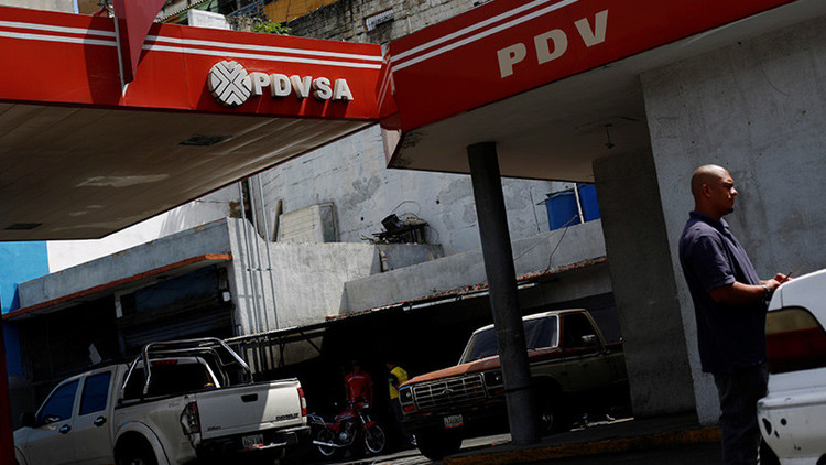 Maduro anuncia la reestructuración de la petrolera estatal Pdvsa