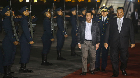 Duterte a Putin: "Los países occidentales desatan guerras pero tienen miedo de participar en ellas"