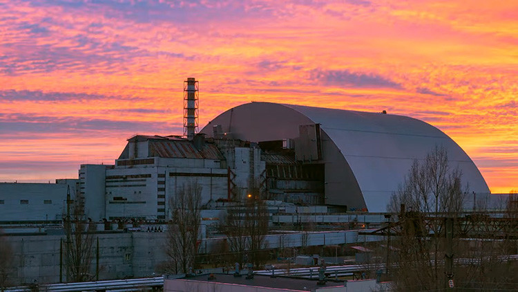 VIDEO: Así es la nueva cúpula gigante que recubre la central nuclear de Chernóbil