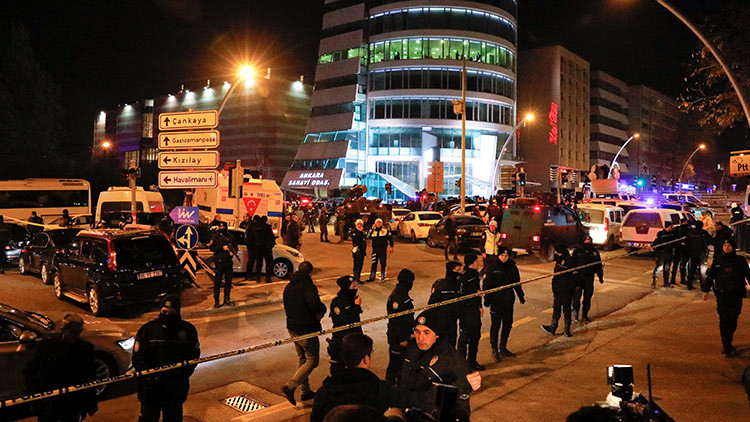 Publican las primeras fotos del atacante del embajador de Rusia en Turquía 