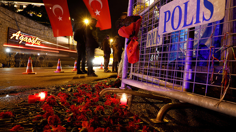 El Estado Islámico se atribuye el ataque contra el club nocturno en Estambul