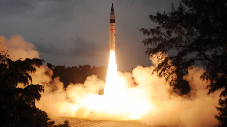 La India realiza un exitoso ensayo del misil Agni-4