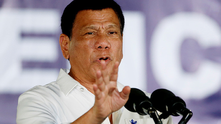 Duterte afirma que algunos de sus familiares son miembros del Estado Islámico