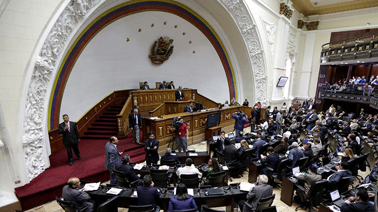 Juramentación en vilo: ¿Por qué el Parlamento venezolano podría quedar sin directiva?