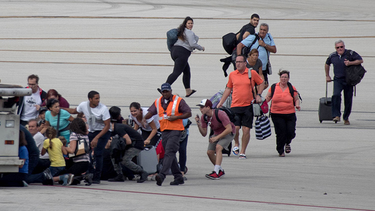 "La mochila me salvó vida": relato de superviviente del tiroteo en el aeropuerto de Fort Lauderdale