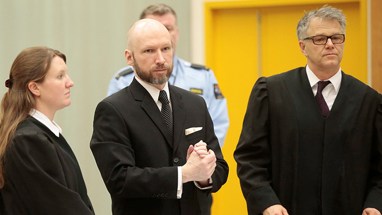 La Fiscalía noruega calcula cuánto le cuesta la protección del asesino Breivik