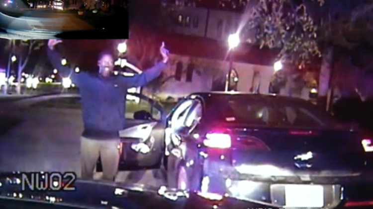 VIDEO: La violenta detención de un afroamericano por 'robar' su propio automóvil