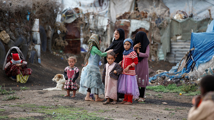 "No hay nada, ni comida, ni techo sobre cabeza": Refugiados yemeníes abandonados en la guerra