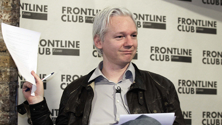 Abogados de Assange: "Obama debería haber liberado a Manning inmediatamente y no conmutar la pena"