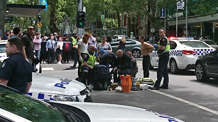 Tres muertos y 20 heridos al ser atropellados "de forma deliberada" por un coche en Melbourne