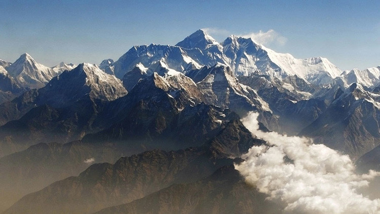 ¿Está el Everest menguando?: La India volverá a medir su altura