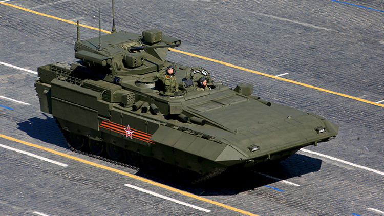 Fotos: Aparecen las primeras imágenes del sistema de protección táctica de los blindados T-15 Armata