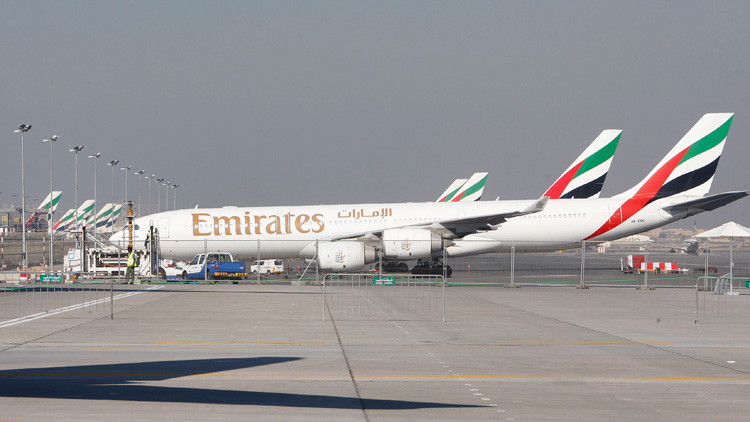La aerolínea Emirates cambia tripulaciones tras el decreto de Trump sobre los inmigrantes musulmanes