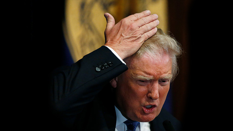 El médico de Donald Trump revela el secreto de su envidiable cabello