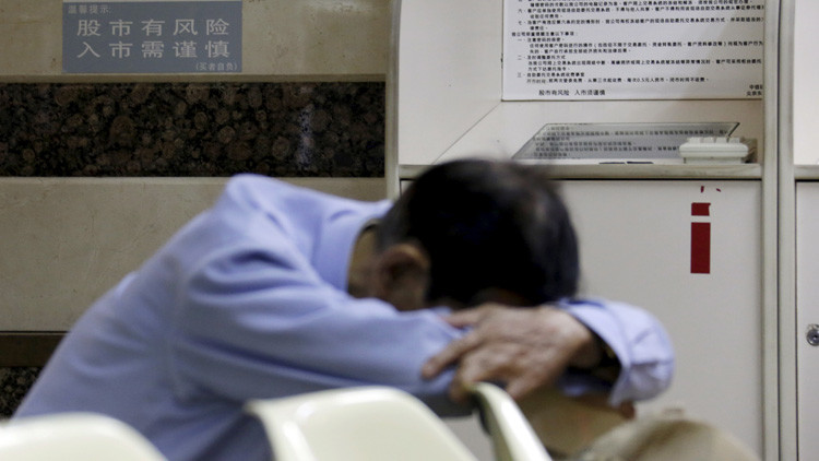 Seis funcionarios chinos se duermen durante una reunión oficial para combatir la pereza