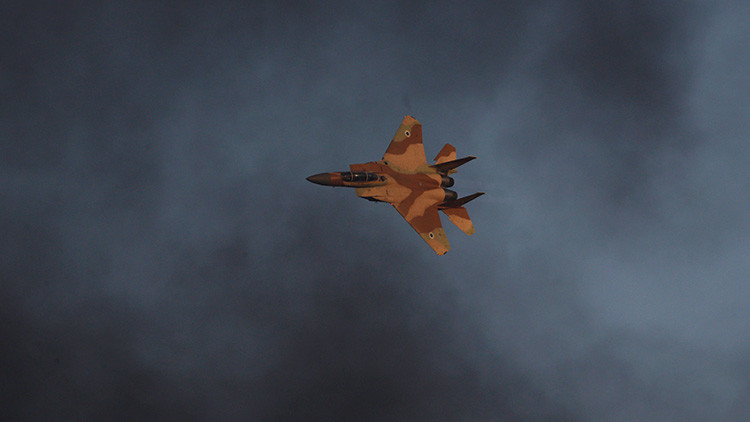 Israel bombardea las posiciones del Ejército Sirio cerca de Damasco