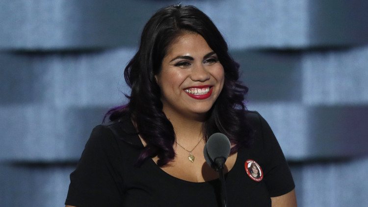 Una activista latina responderá en español al discurso de Trump en el Congreso de EE.UU.