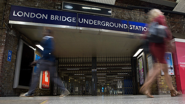 Cierran una estación de metro de Londres por un vehículo sospechoso