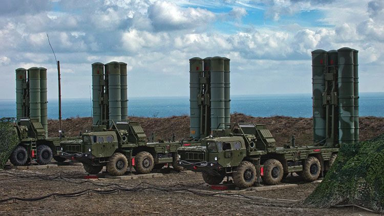 Rusia practica por primera vez la movilización de todo un regimiento de misiles de una región a otra