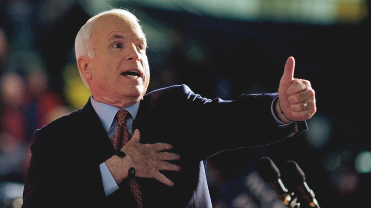 John McCain acusa a un senador de EE.UU. de "trabajar para Putin"