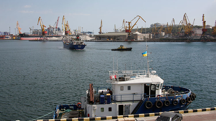 Cuatro buques de la OTAN entran en el puerto ucraniano de Odesa (FOTOS)