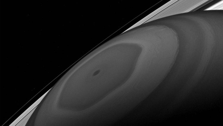 Video: Esto 'vio' la sonda Cassini de la NASA en su primera inmersión en Saturno