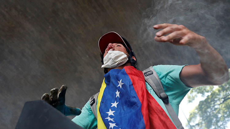 ¿Qué persiguen los grupos armados en Venezuela?