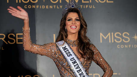 'Hackean' la página de Miss Universo en Facebook y la inundan de imágenes dudosas (FOTO)