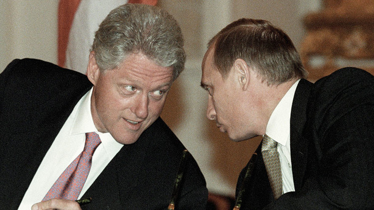 Putin ofreció a Bill Clinton la adhesión de Rusia a la OTAN