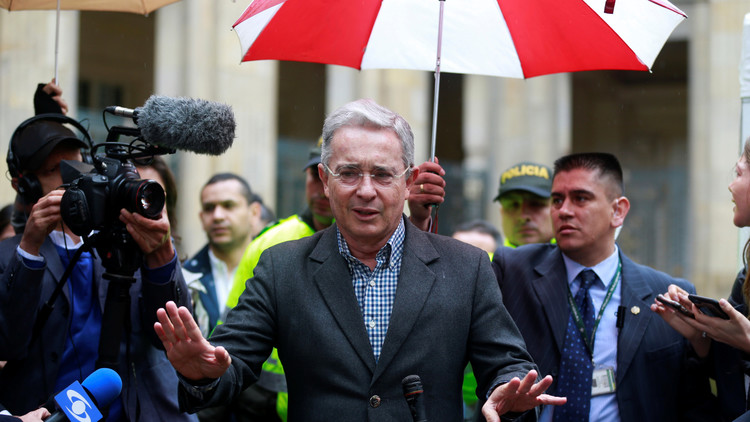 La 'metida de pata' del expresidente Álvaro Uribe que los usuarios de las redes no perdonaron