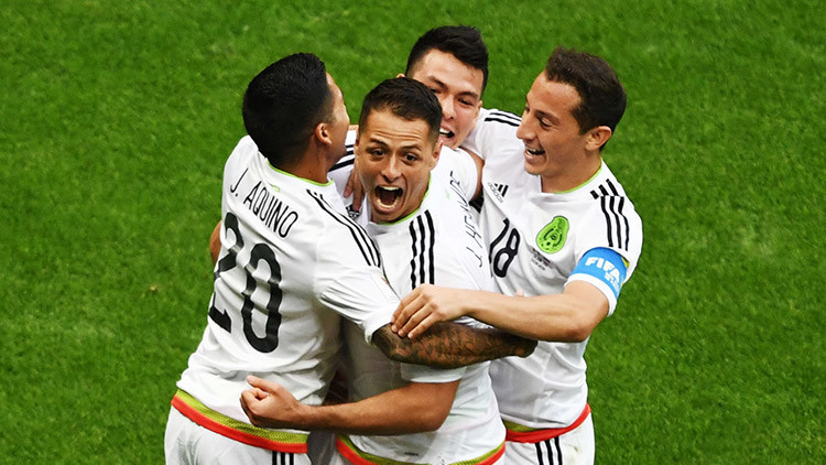 México clasifica a las semifinales de la Copa Confederaciones tras vencer 2-1 a Rusia