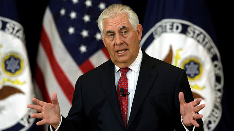 Tillerson insta a Catar y a los países árabes al diálogo