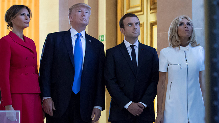 "¡Qué hermosa!": Donald Trump 'piropea' a la esposa de Emmanuel Macron ante Melania (VIDEO)