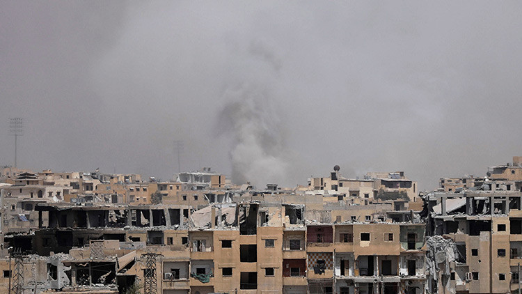 Último reportaje del corresponsal de RT fallecido: Sirios condenan los bombardeos de la coalición 