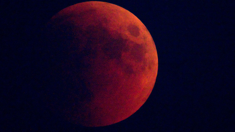¡A no perderse el eclipse que teñirá la Luna de rojo este lunes!