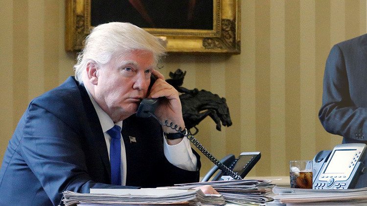 Trump rechaza conversar por teléfono con Maduro