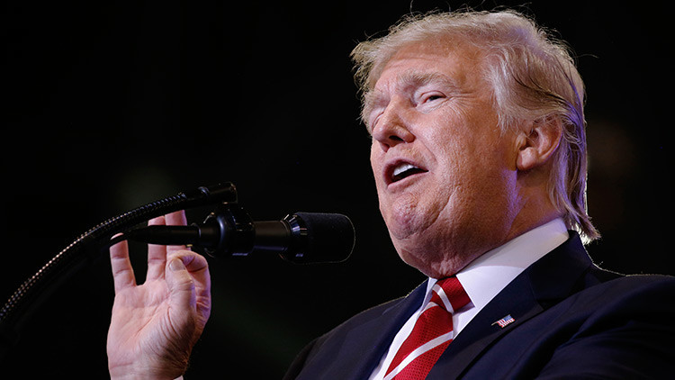 Trump: "Probablemente acabaremos con el NAFTA en algún momento"