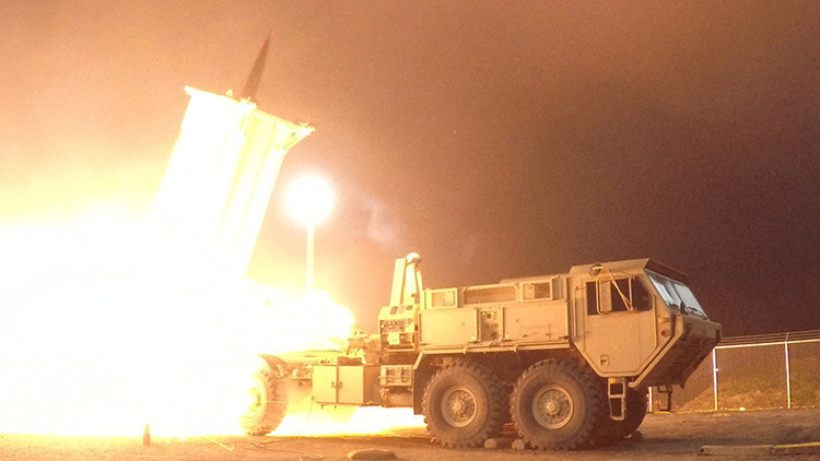 China insta a EE.UU. y Corea del Sur a parar el despliegue del sistema de defensa antimisiles THAAD