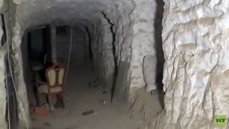 Video: Así vivían los yihadistas dentro de una colina fortificada cerca de Deir ez Zor 