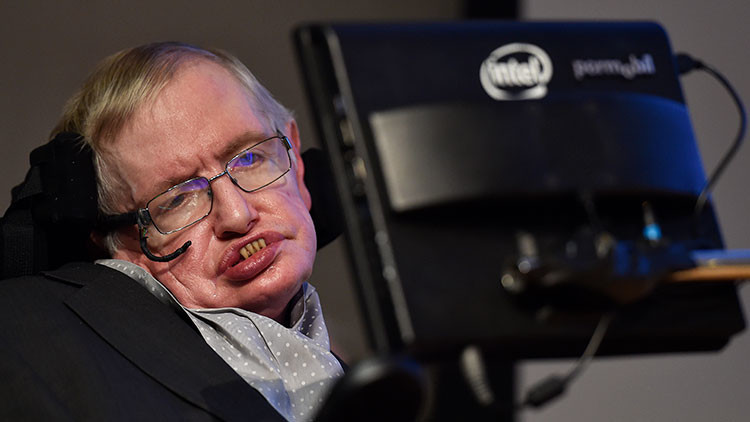 Hawking: La humanidad tendrá que abandonar la Tierra en los siguientes 100 años