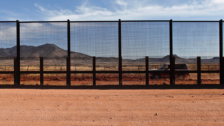 Trump: "El muro fronterizo con México para mí es vital"