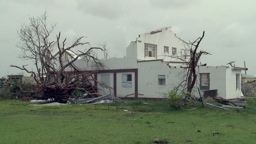 RT accede a Barbuda, la 'isla fantasma' azotada por el huracán Irma