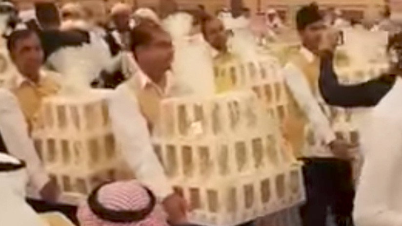 Un 'mar de iPhone 8' inunda una boda en Arabia Saudita (VIDEO)