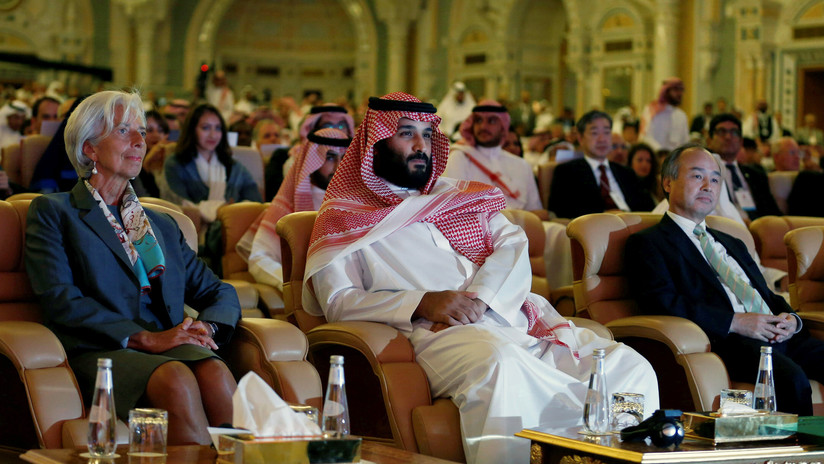 ¿Por qué el Banco Central de Arabia Saudita congela las cuentas de decenas de personas?