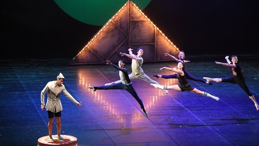 Como en primera fila: El ballet ruso 'Petrushka' en 360°