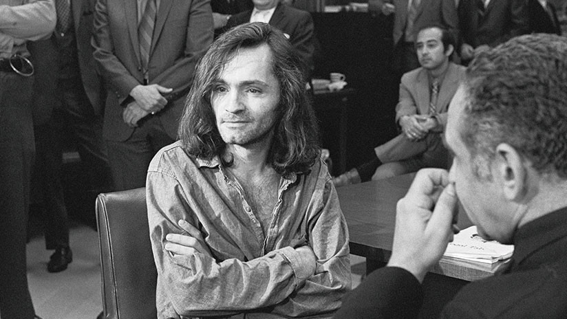 "Soy solo un reflejo de ustedes": Cómo Charles Manson se convirtió en la personificación del mal