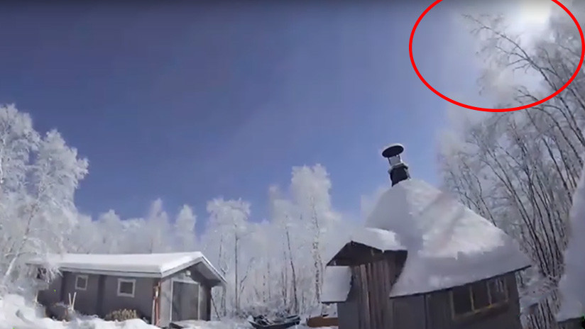 VIDEO: Un meteorito convierte la noche en día durante la filmación de una aurora boreal